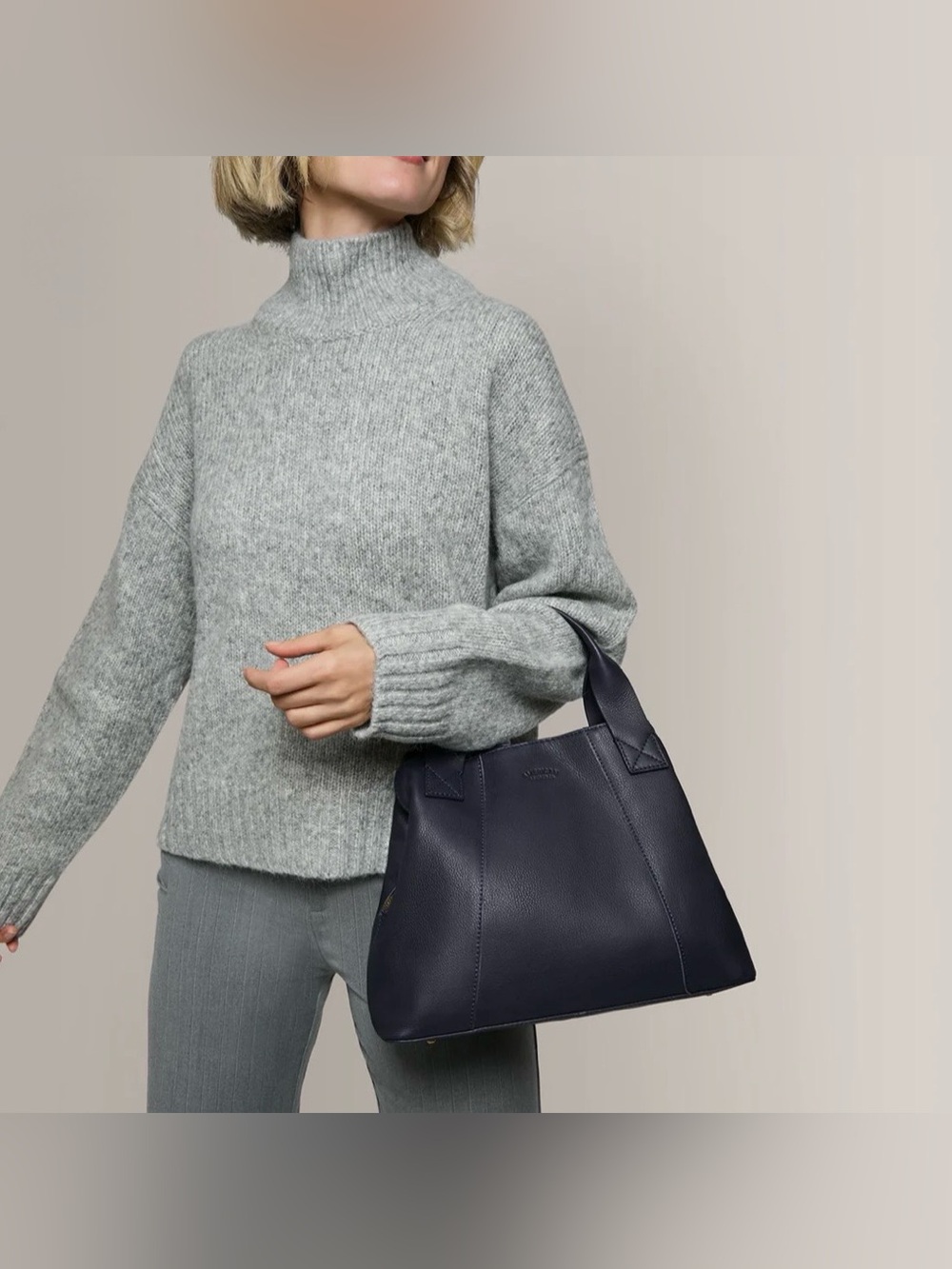 Everyday Navy Leather Shoulder Crossbody Bag